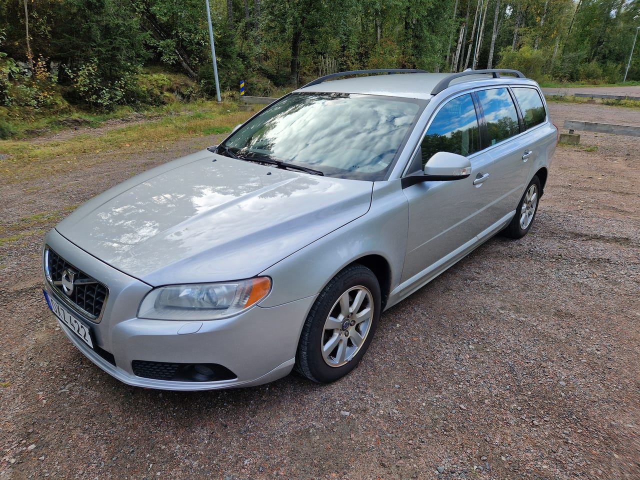 Volvo V70 2011 – bild 1 av 7