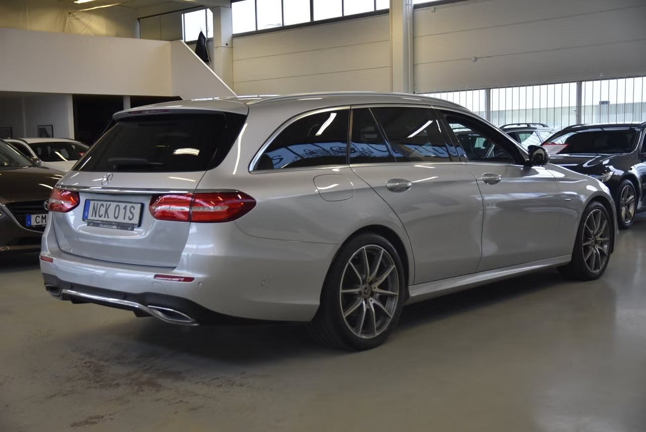 Mercedes-Benz E220 2020 – bild 1 av 5