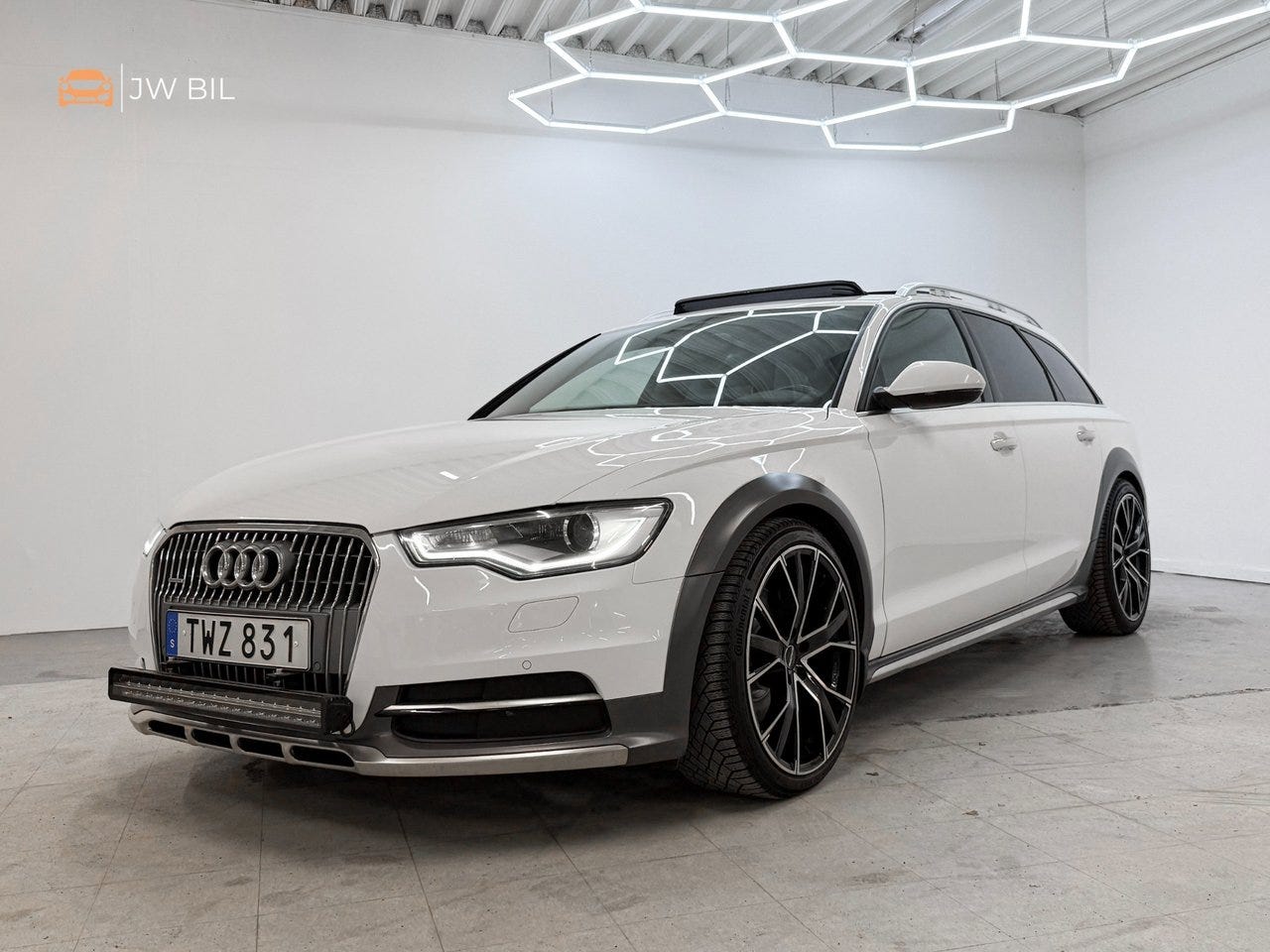 Audi A6 allroad 2014 – bild 1 av 24