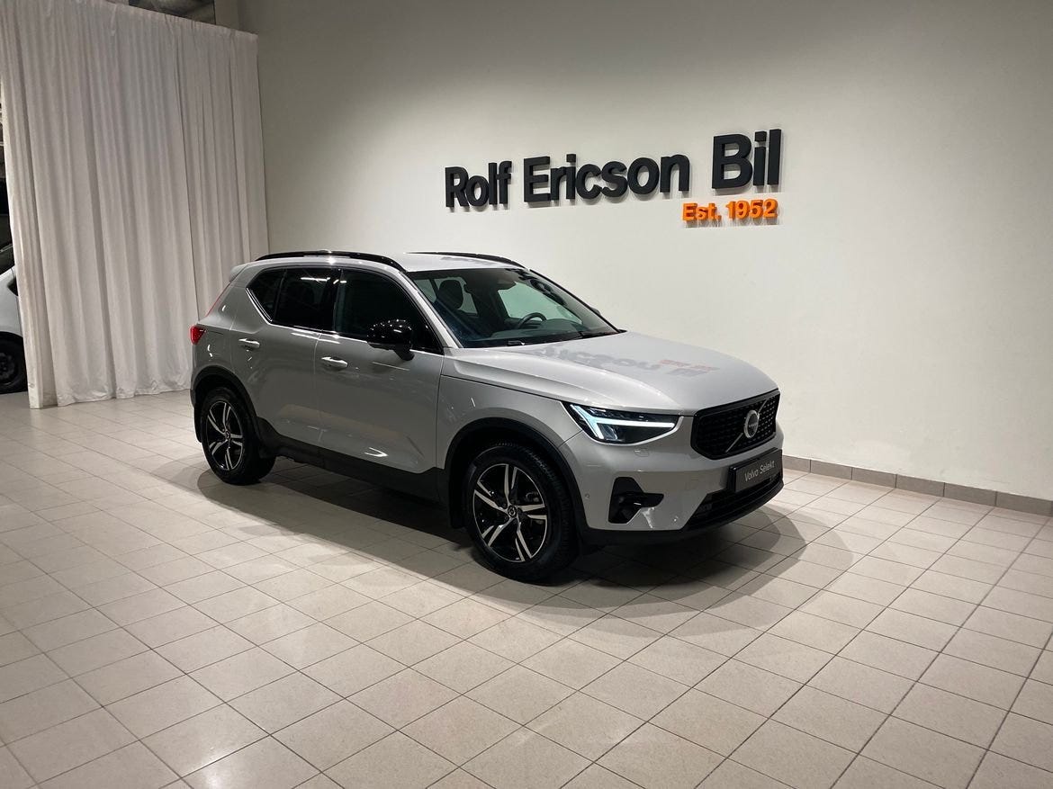 Volvo XC40 2025 – bild 1 av 13
