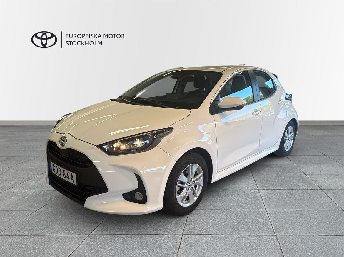 Toyota Yaris 2025 – bild 1 av 11