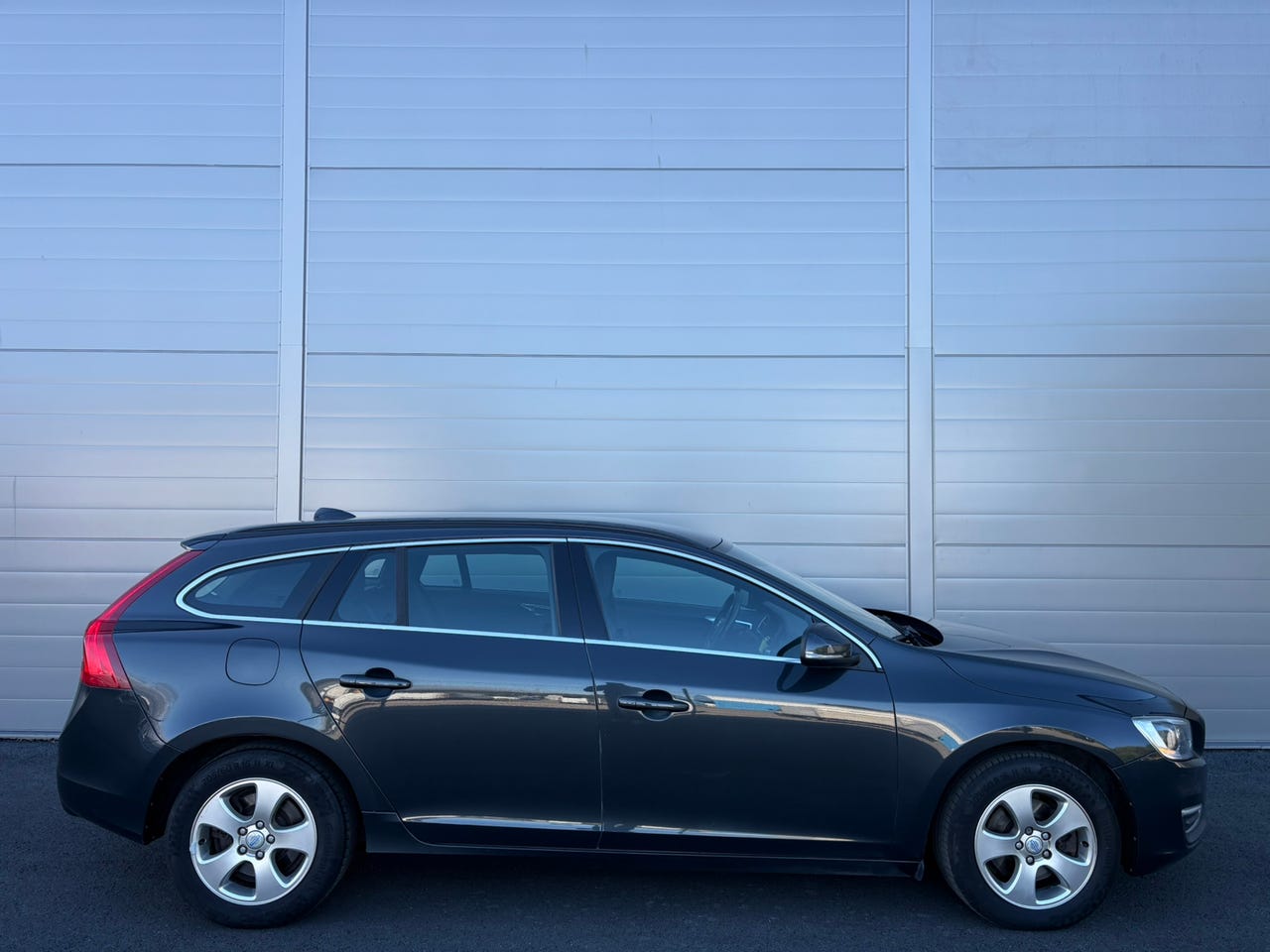 Volvo V60 2014 – bild 1 av 24