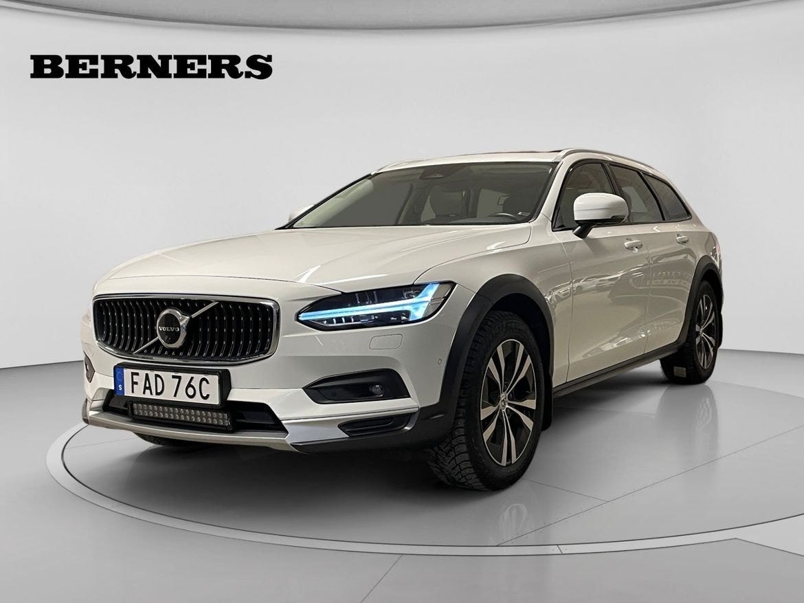 Volvo V90 Cross Country 2022 – bild 1 av 16