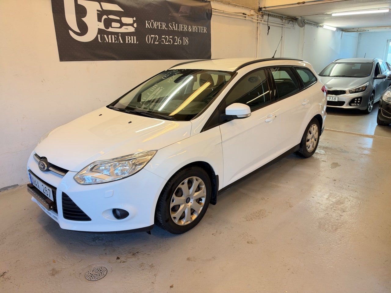 Ford Focus 2013 – bild 1 av 10