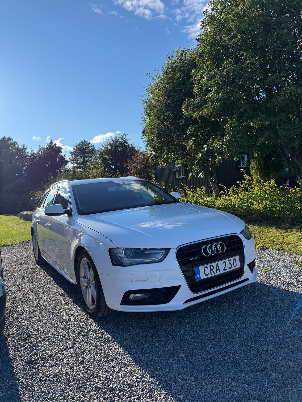 Audi A4 2015 – bild 1 av 3