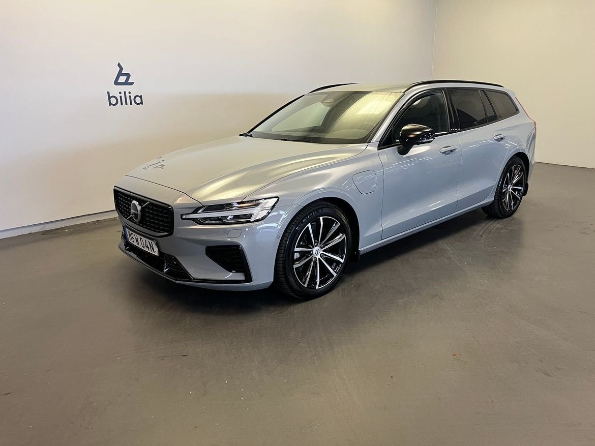 Volvo V60 2025 – bild 1 av 17