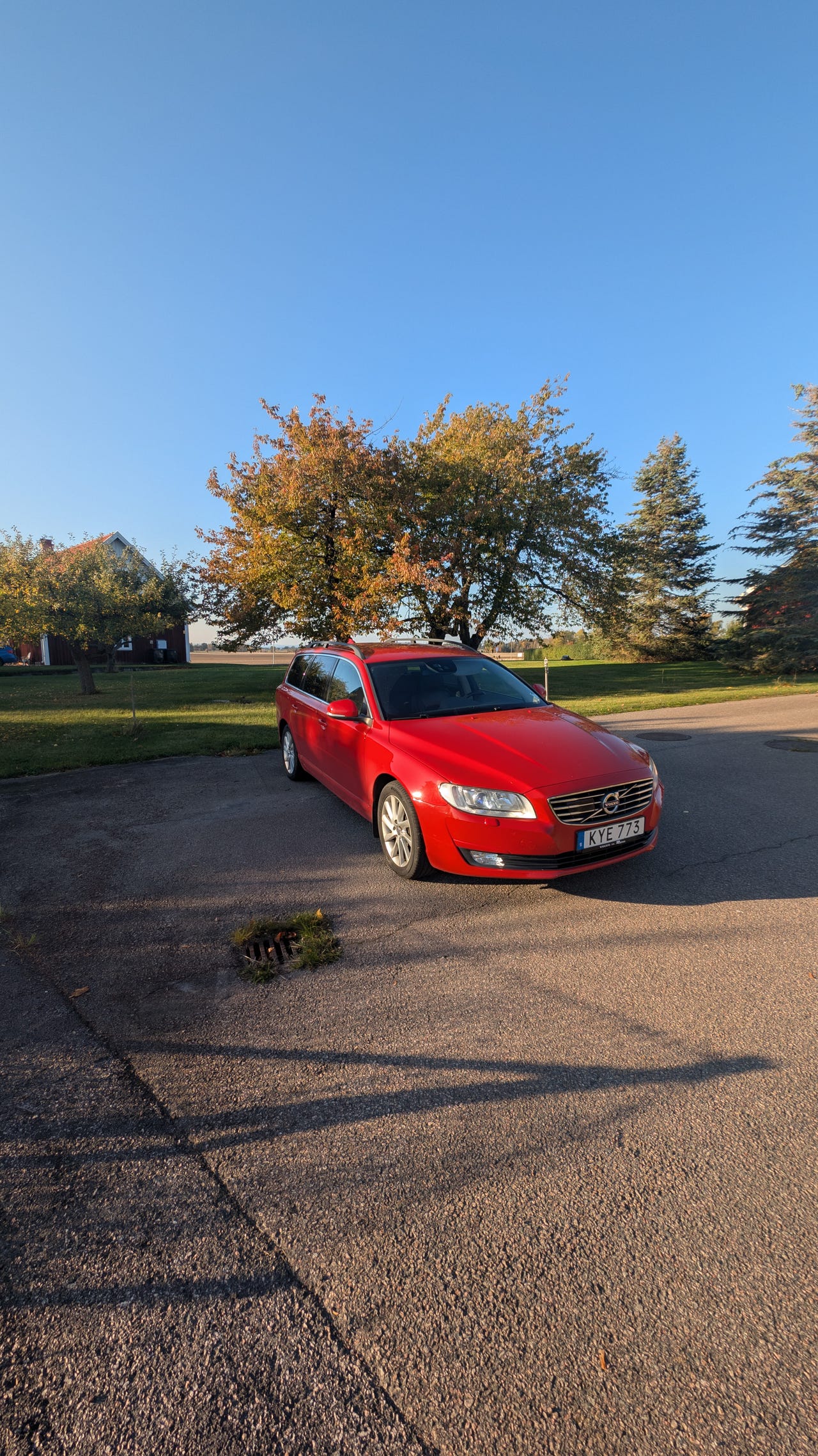 Volvo V70 2016 – bild 1 av 4