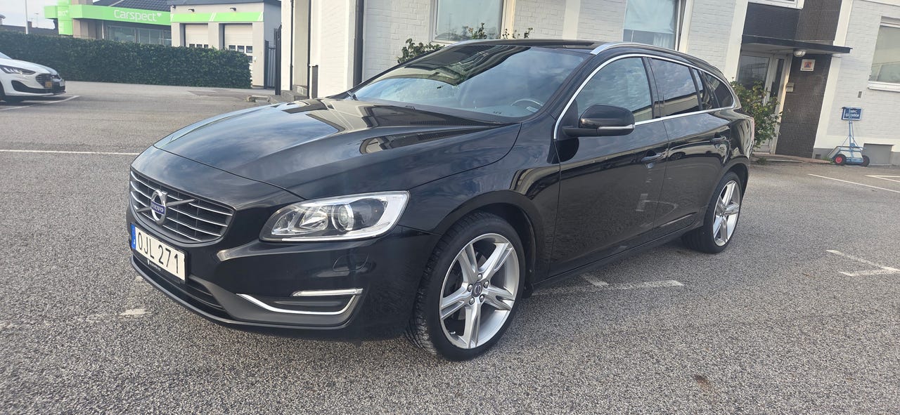 Volvo V60 2017 – bild 1 av 10