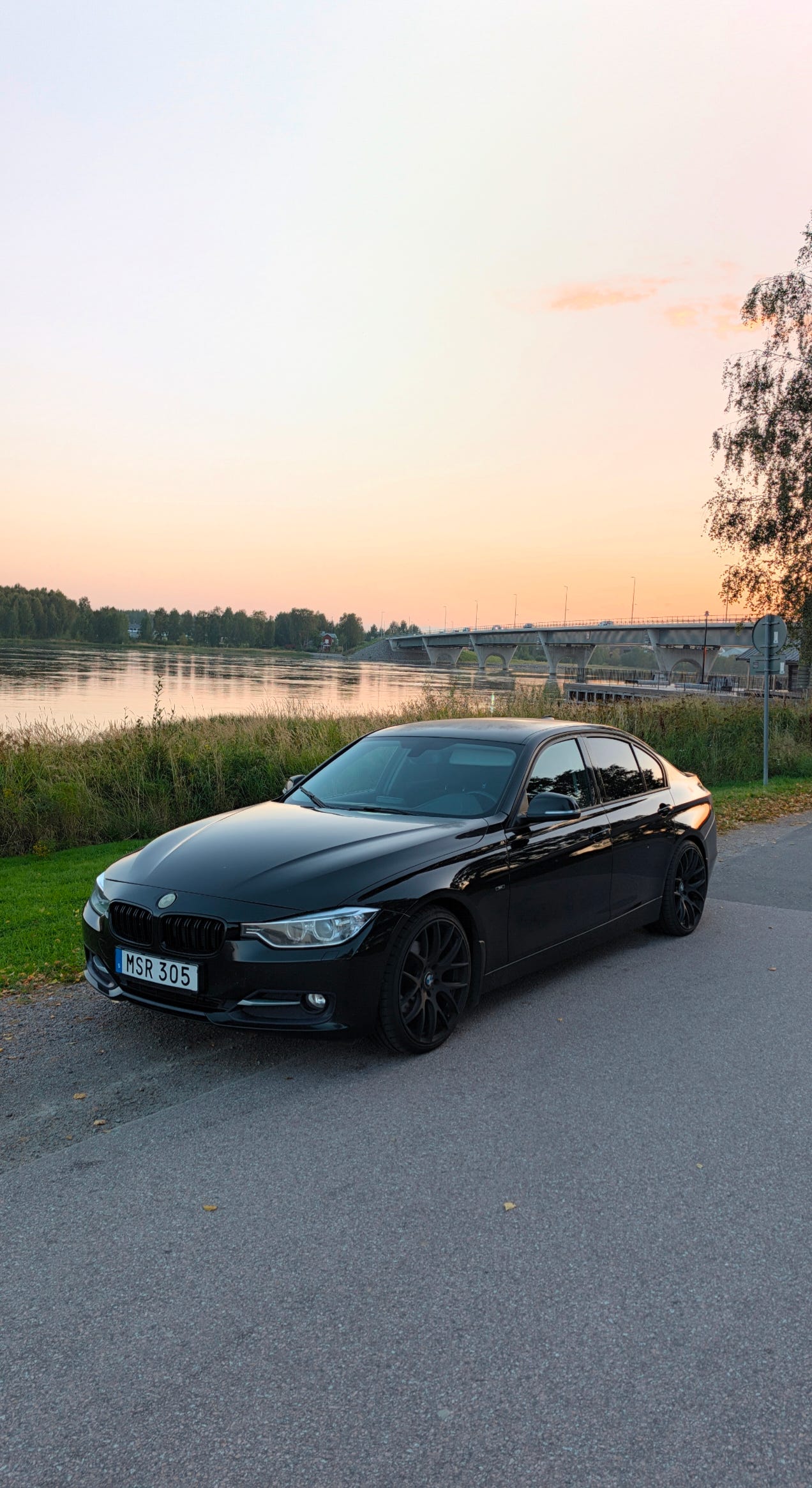 BMW 320d 2012 – bild 1 av 4
