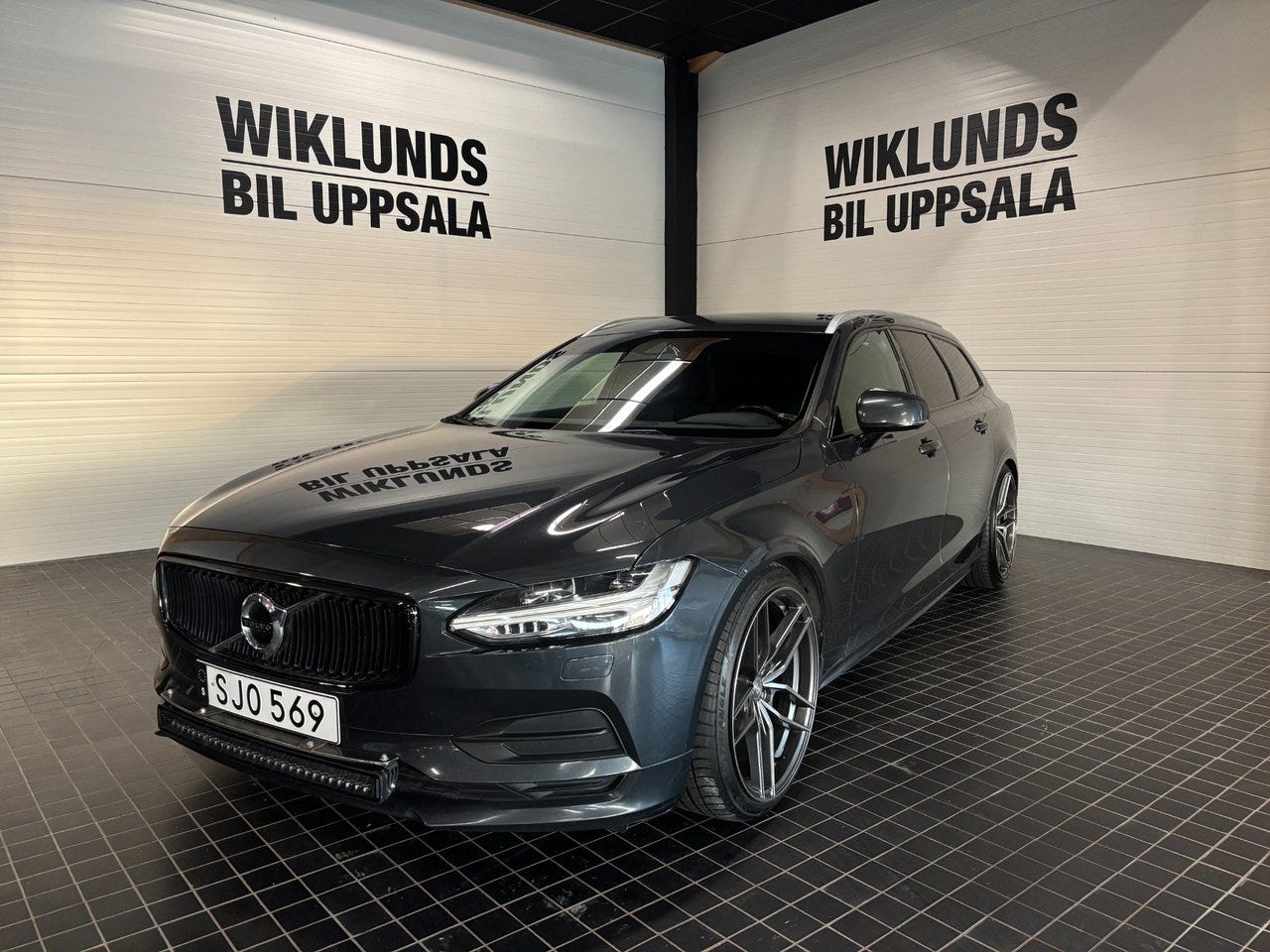 Volvo V90 2019 – bild 1 av 24