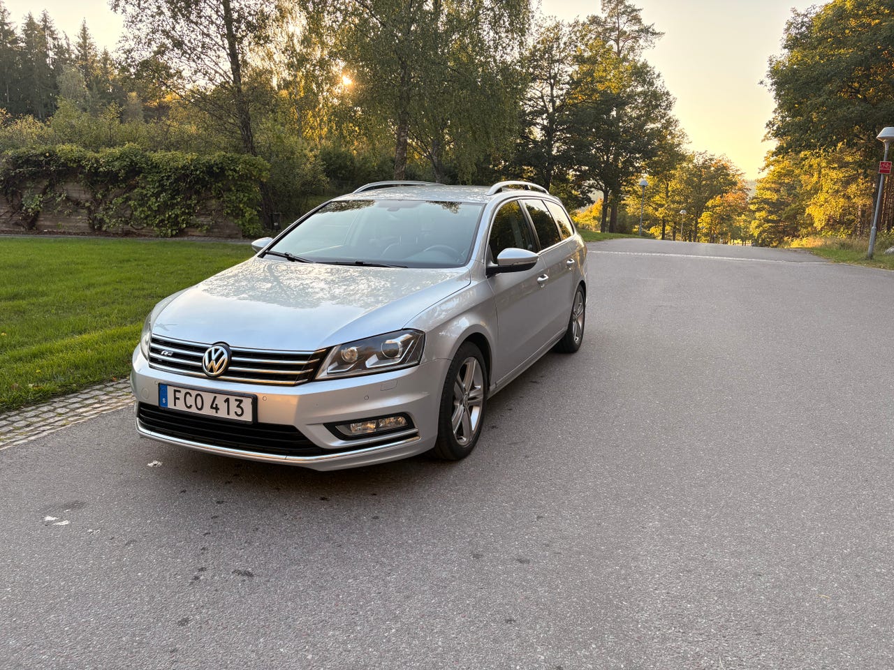Volkswagen Passat 2015 – bild 1 av 24