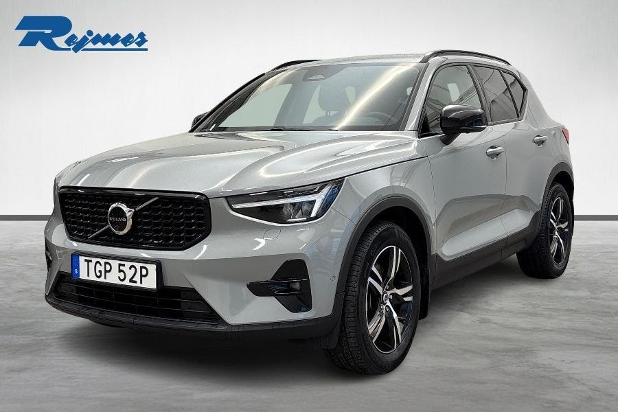 Volvo XC40 2025 – bild 1 av 21