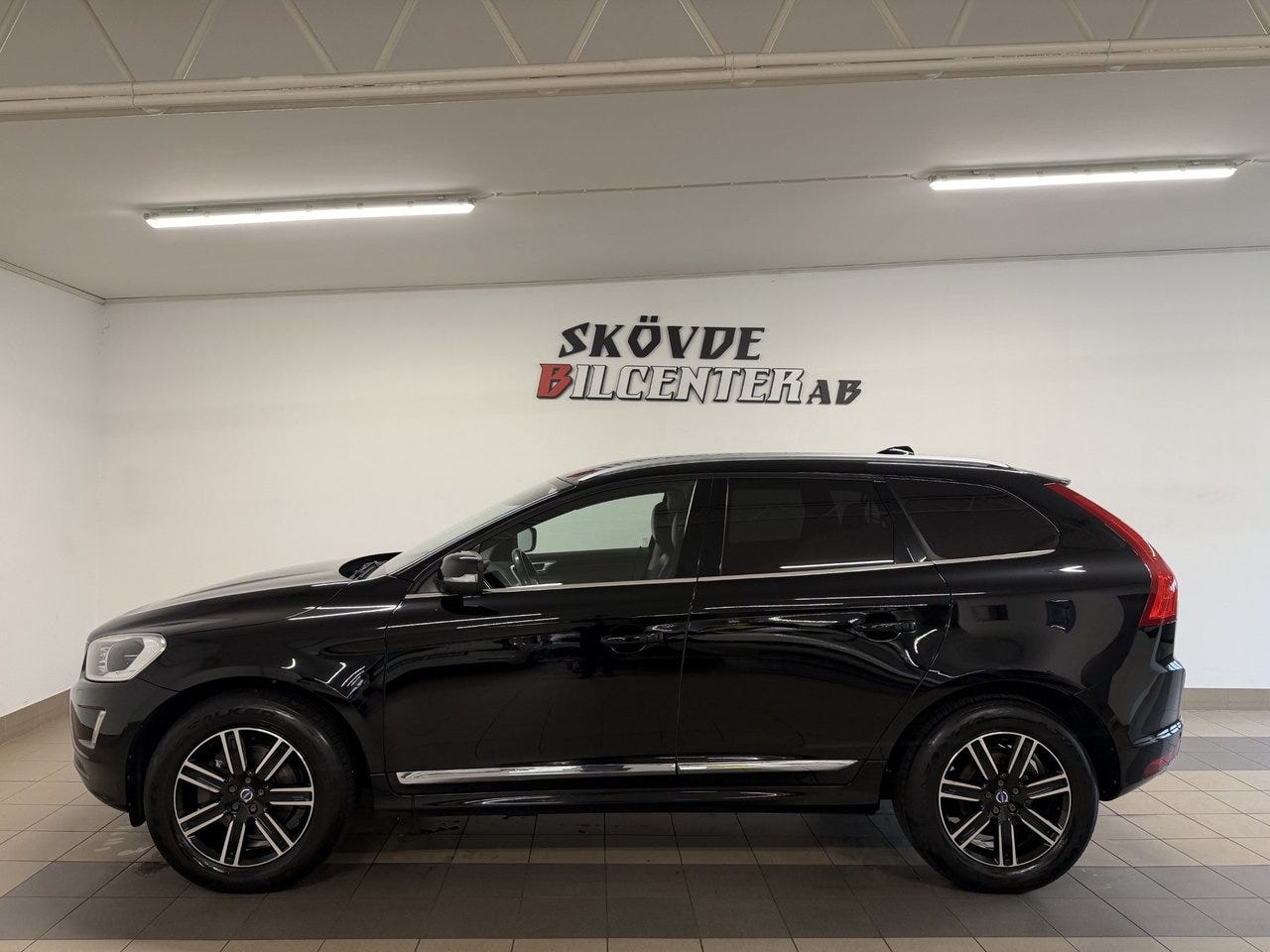Volvo XC60 2017 – bild 1 av 14
