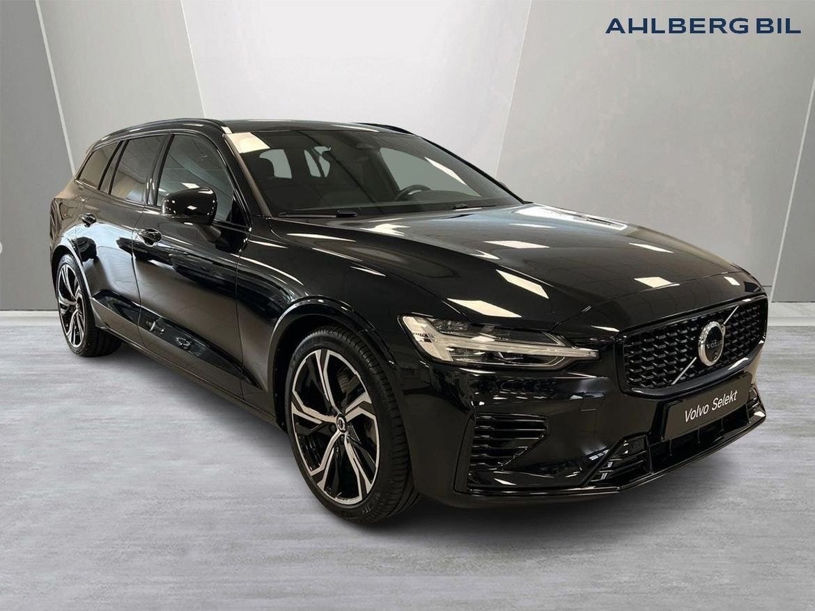 Volvo V60 2025 – bild 1 av 24