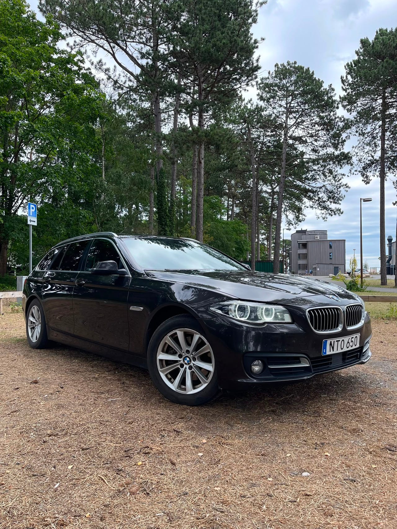BMW 520d 2015 – bild 1 av 17
