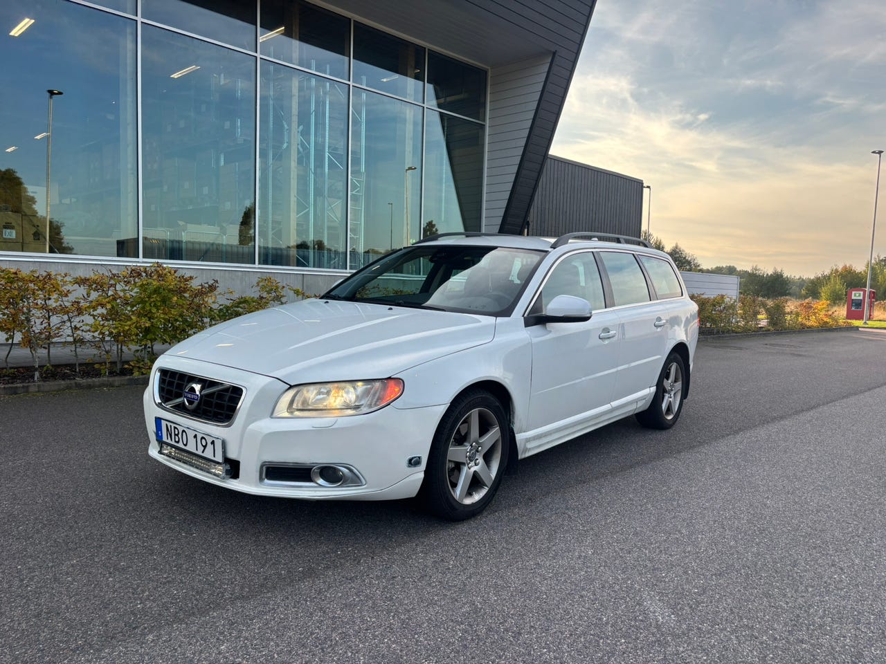 Volvo V70 2013 – bild 1 av 8
