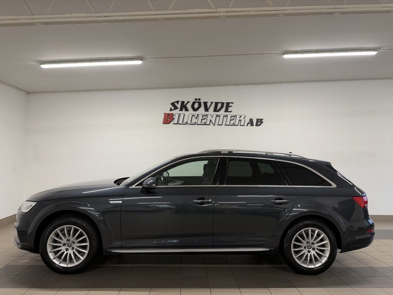 Audi A4 allroad 2018 – bild 1 av 15