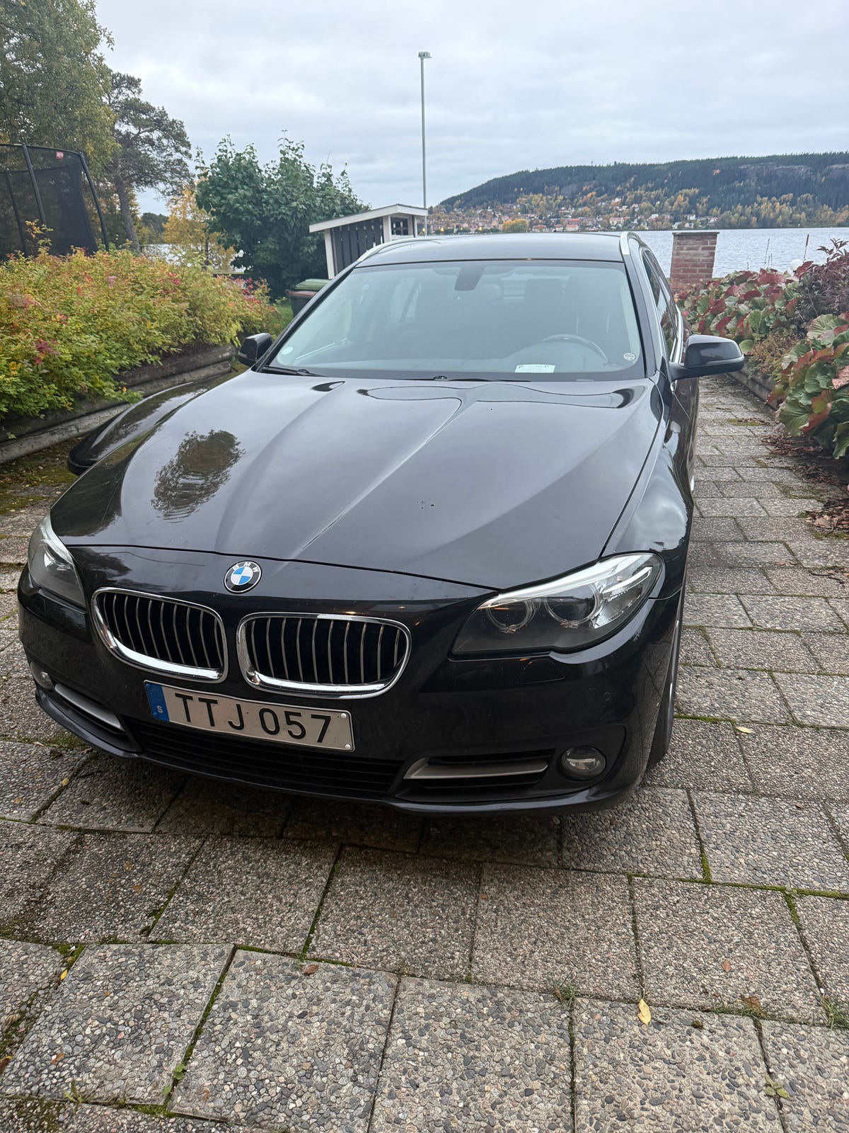 BMW 520d 2017 – bild 1 av 7