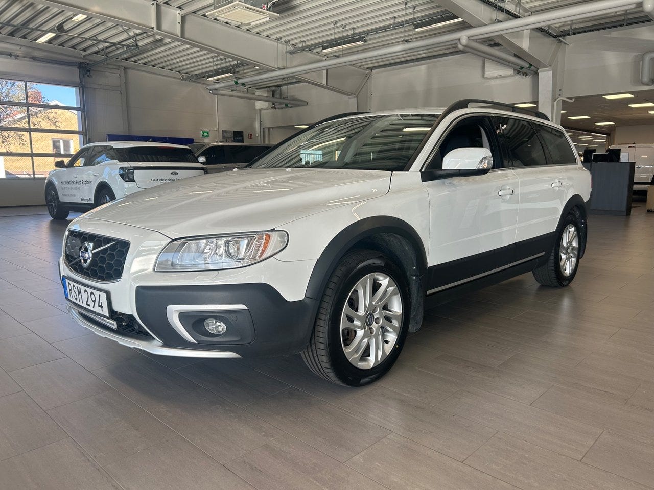 Volvo XC70 2016 – bild 1 av 14