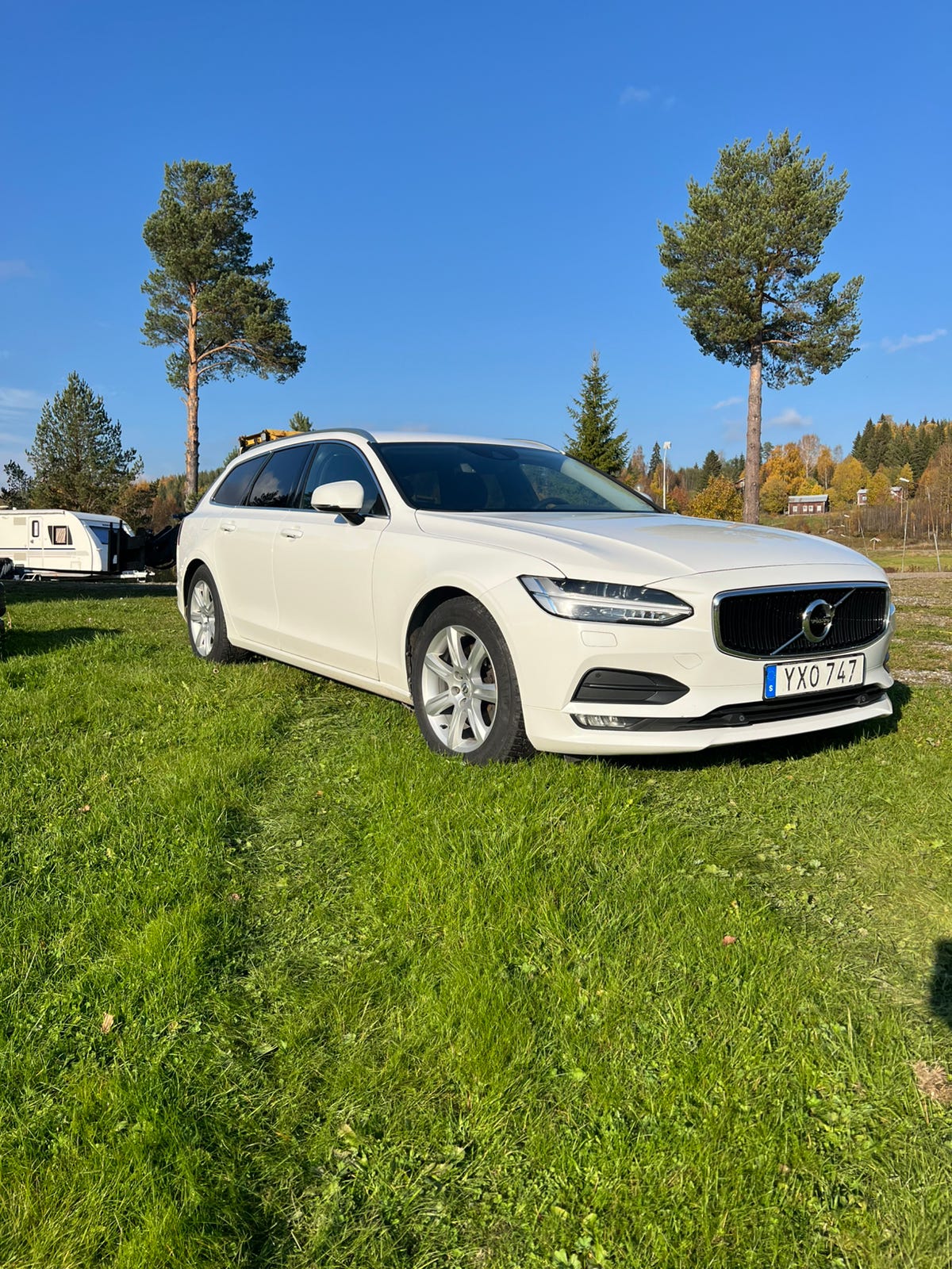 Volvo V90 2018 – bild 1 av 11