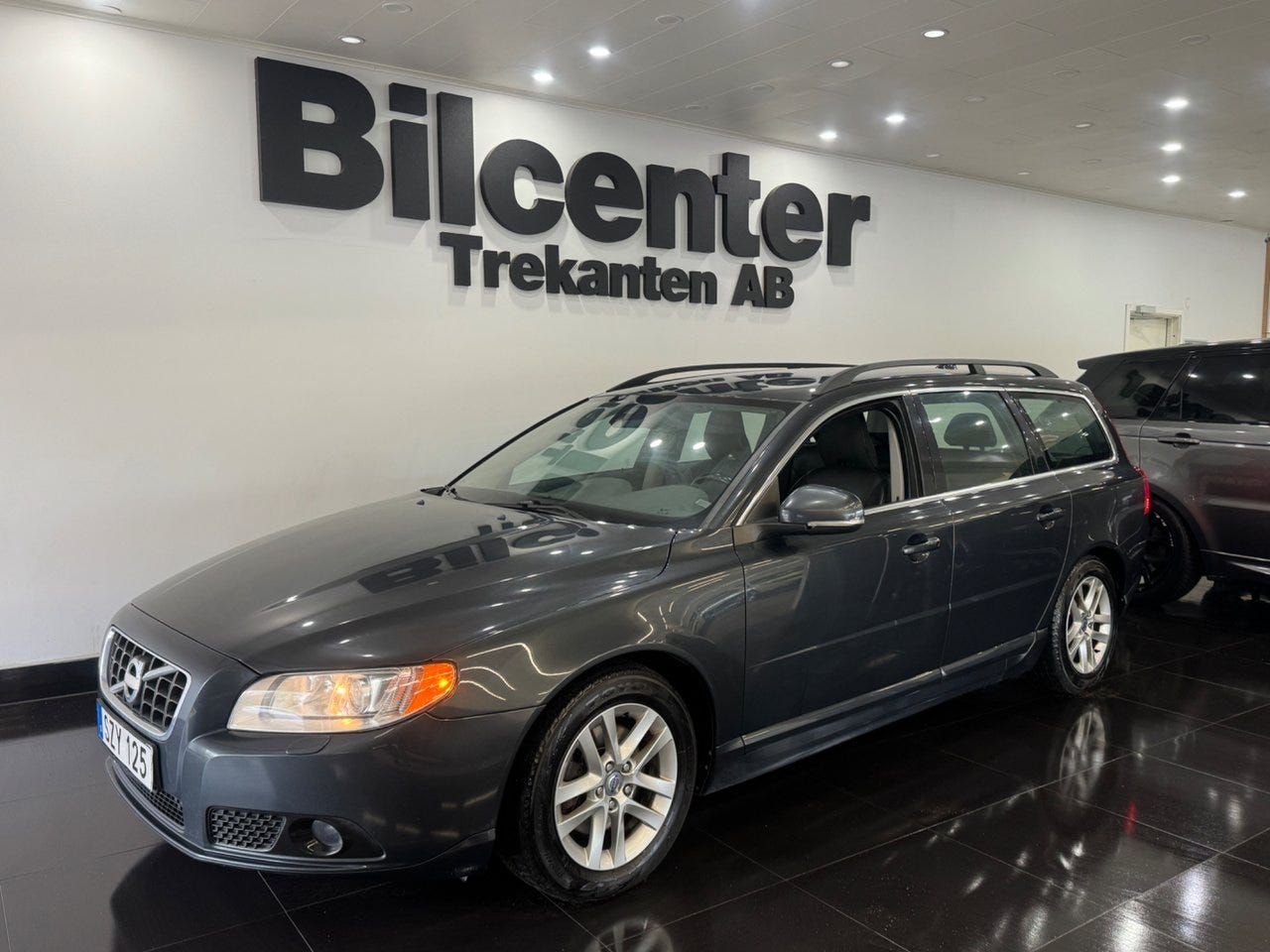 Volvo V70 2013 – bild 1 av 12