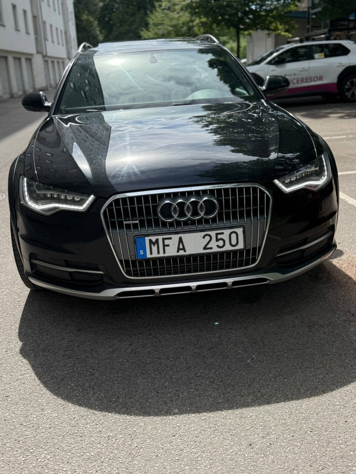 Audi A6 allroad 2013 – bild 1 av 13
