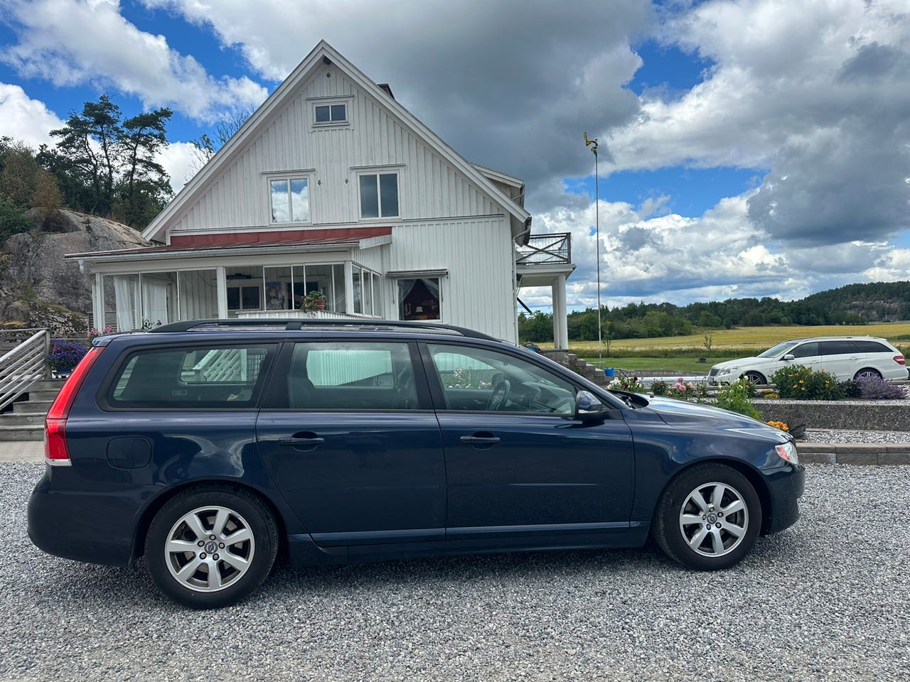 Volvo V70 2014 – bild 1 av 17