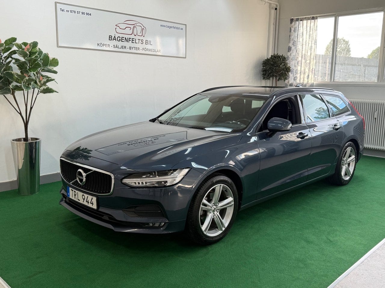 Volvo V90 2018 – bild 1 av 18