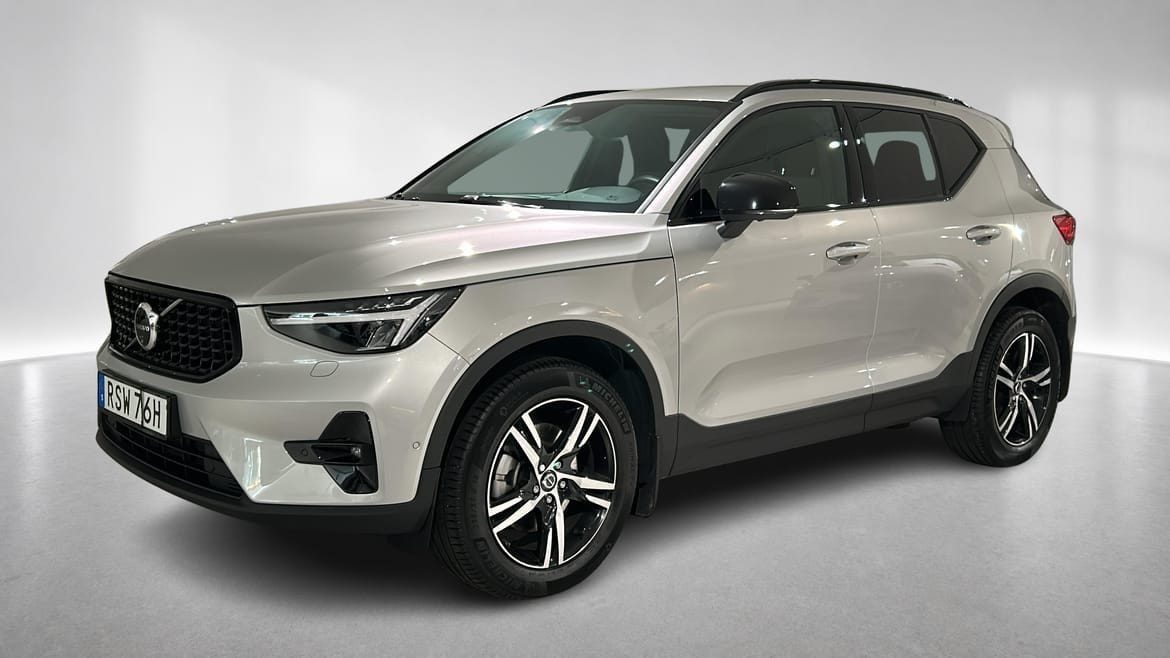Volvo XC40 2025 – bild 1 av 17