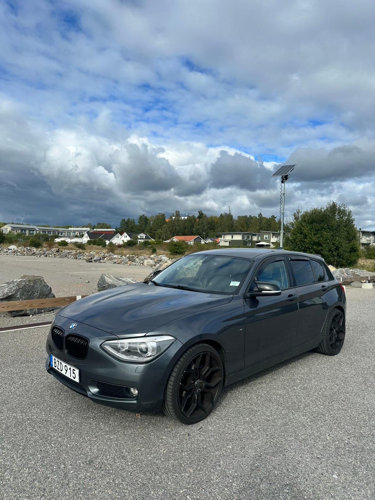 BMW 118d 2012 – bild 1 av 19