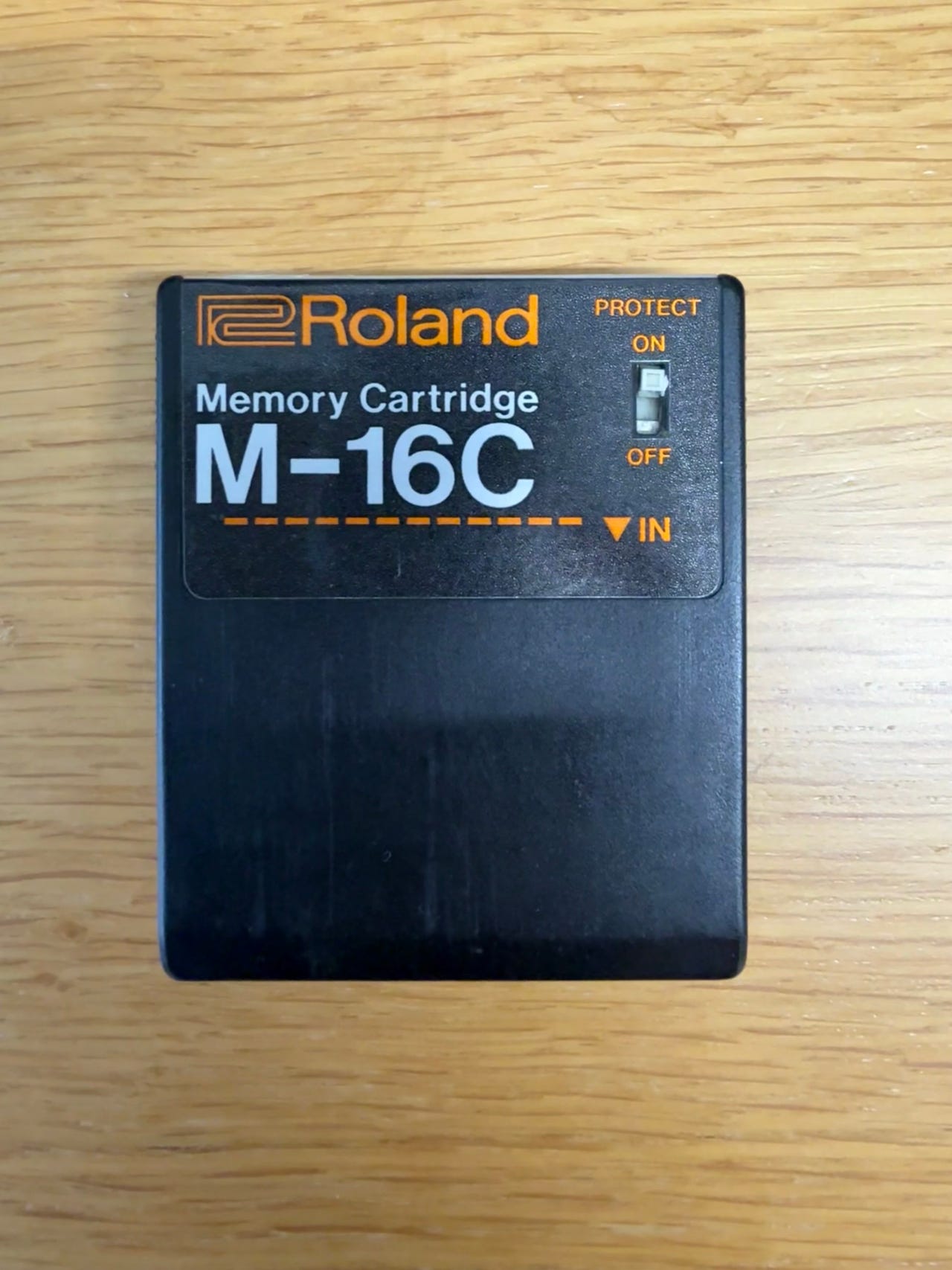 Roland M-16C Memory Cartridge svart | Blocket