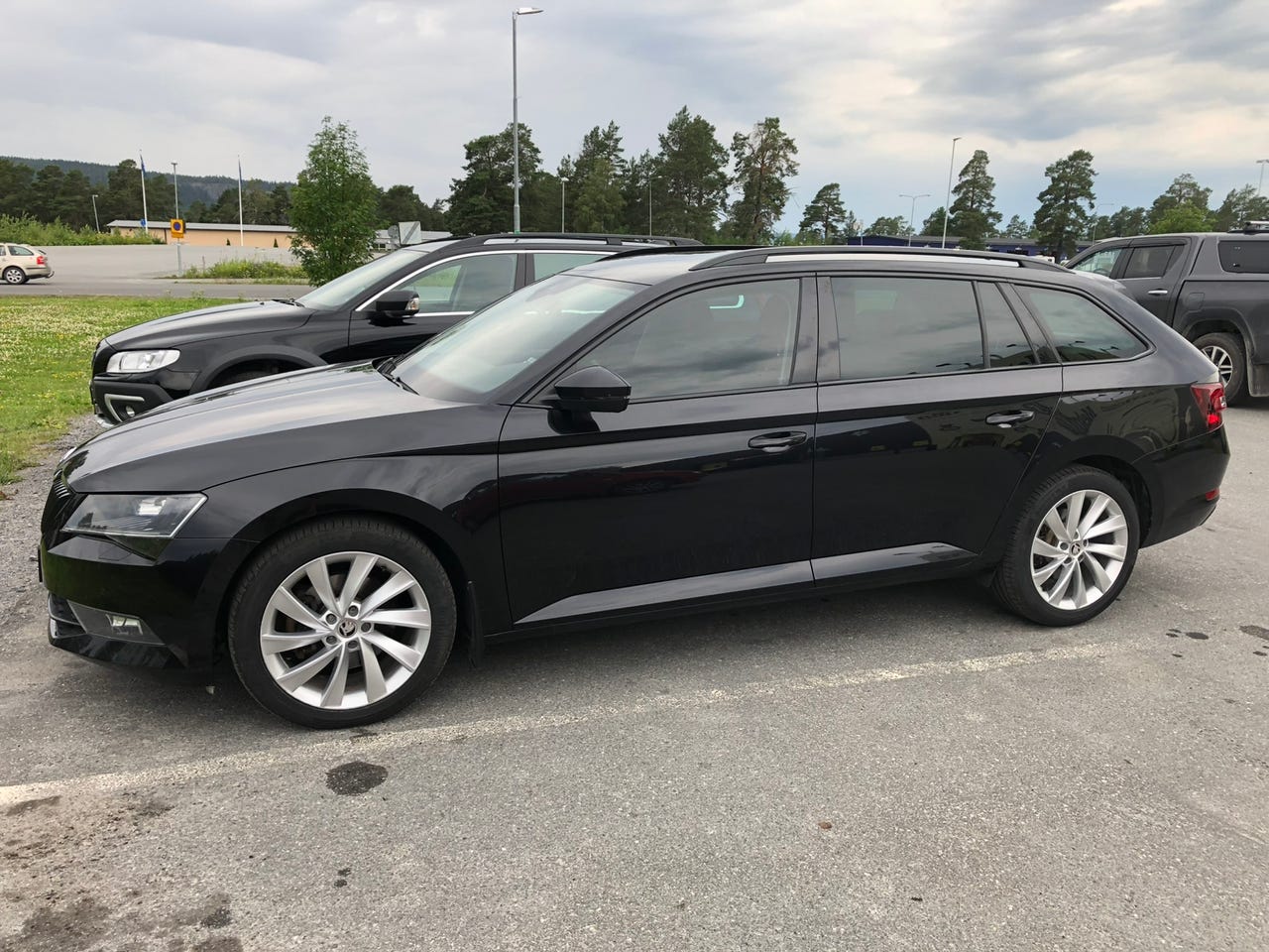 Skoda Superb 2017 – bild 1 av 6