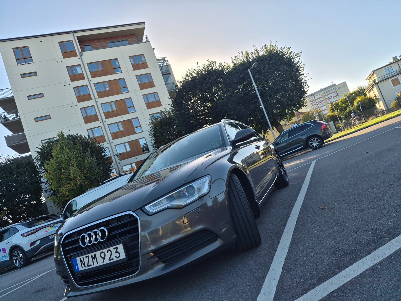 Audi A6 2014 – bild 1 av 7