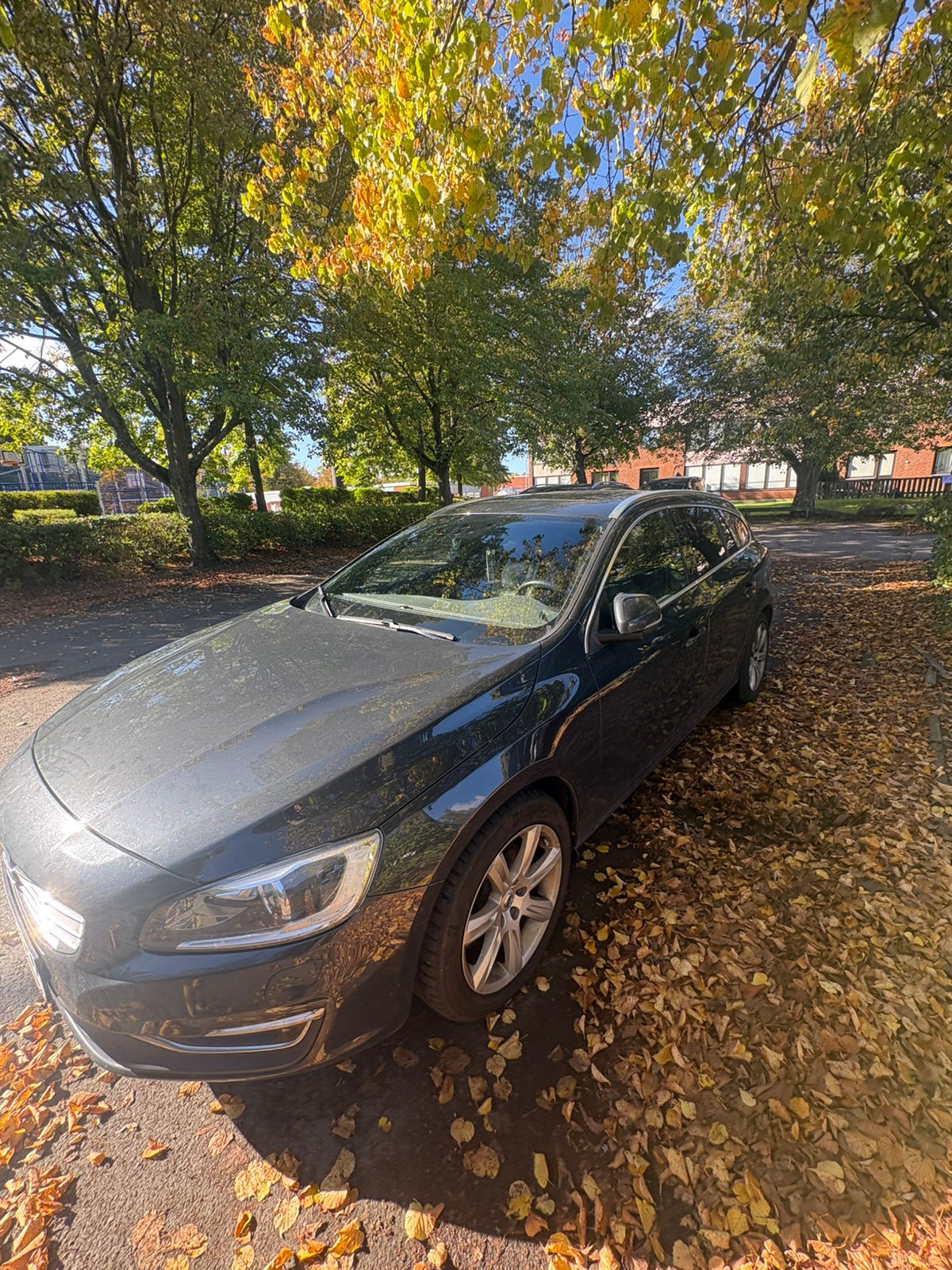 Volvo V60 2018 – bild 1 av 6