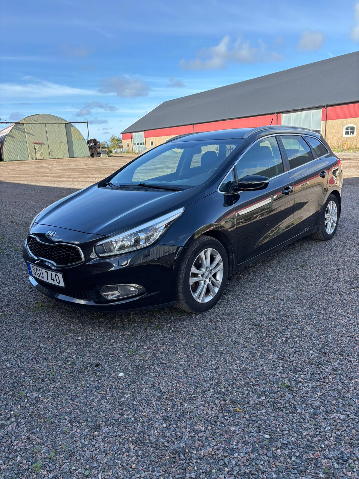 Kia Ceed 2015 – bild 1 av 10