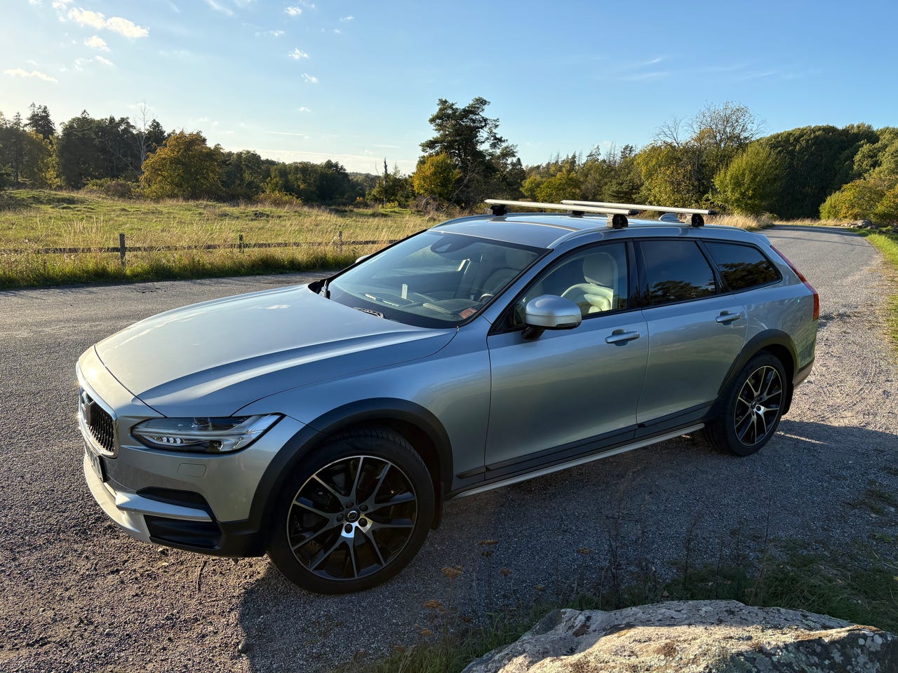 Volvo V90 Cross Country 2019 – bild 1 av 21