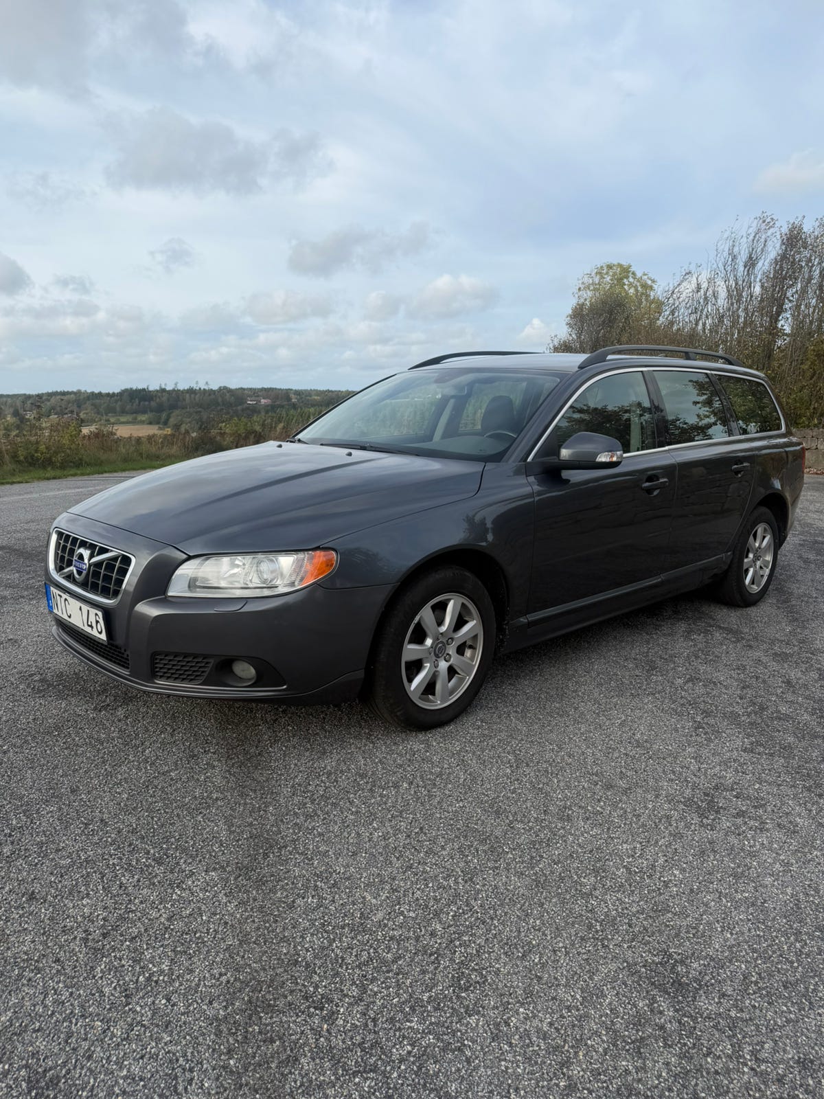 Volvo V70 2011 – bild 1 av 8