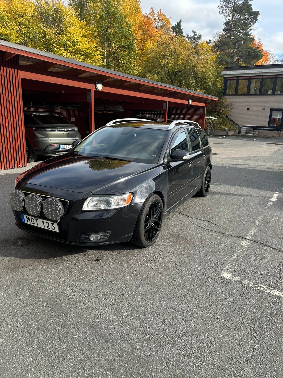 Volvo V50 2012 – bild 1 av 21