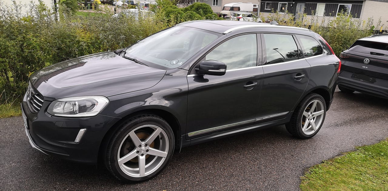 Volvo XC60 2016 – bild 1 av 10