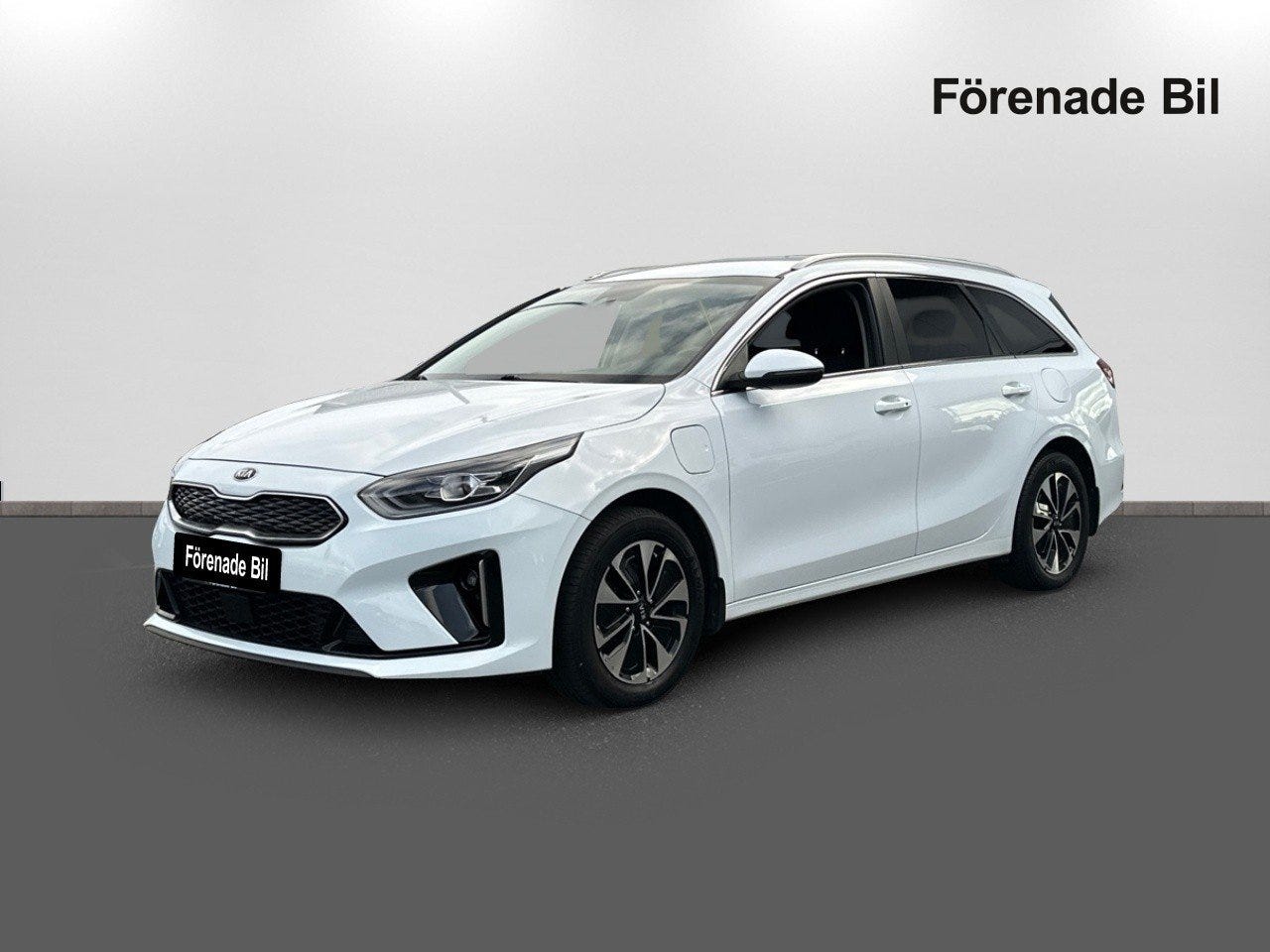 Kia Ceed 2021 – bild 1 av 14