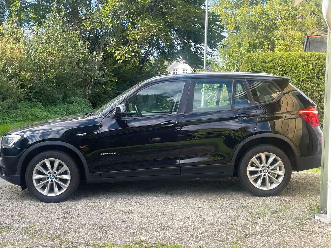 BMW X3 2016 – bild 1 av 2