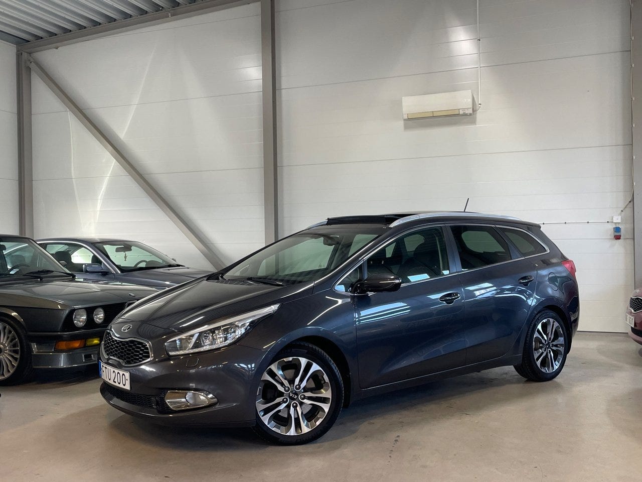 Kia Ceed 2015 – bild 1 av 24