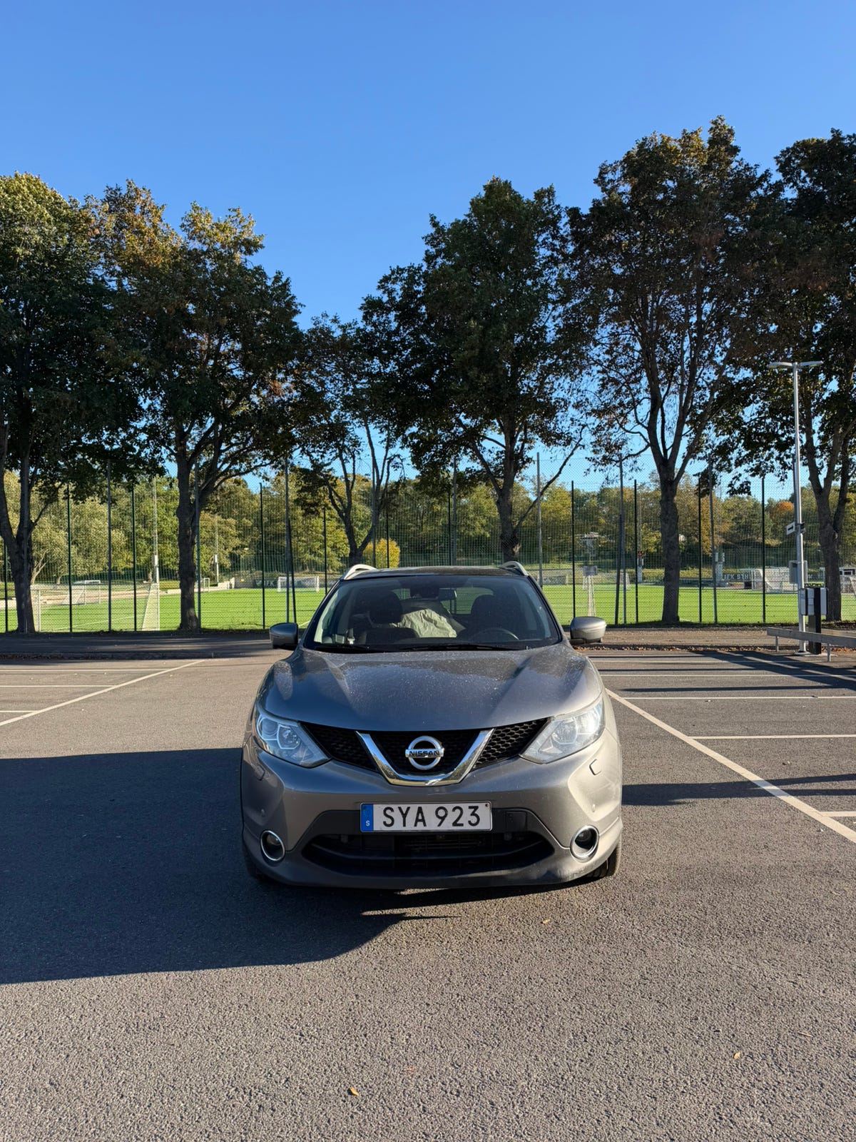 Nissan Qashqai 2016 – bild 1 av 9