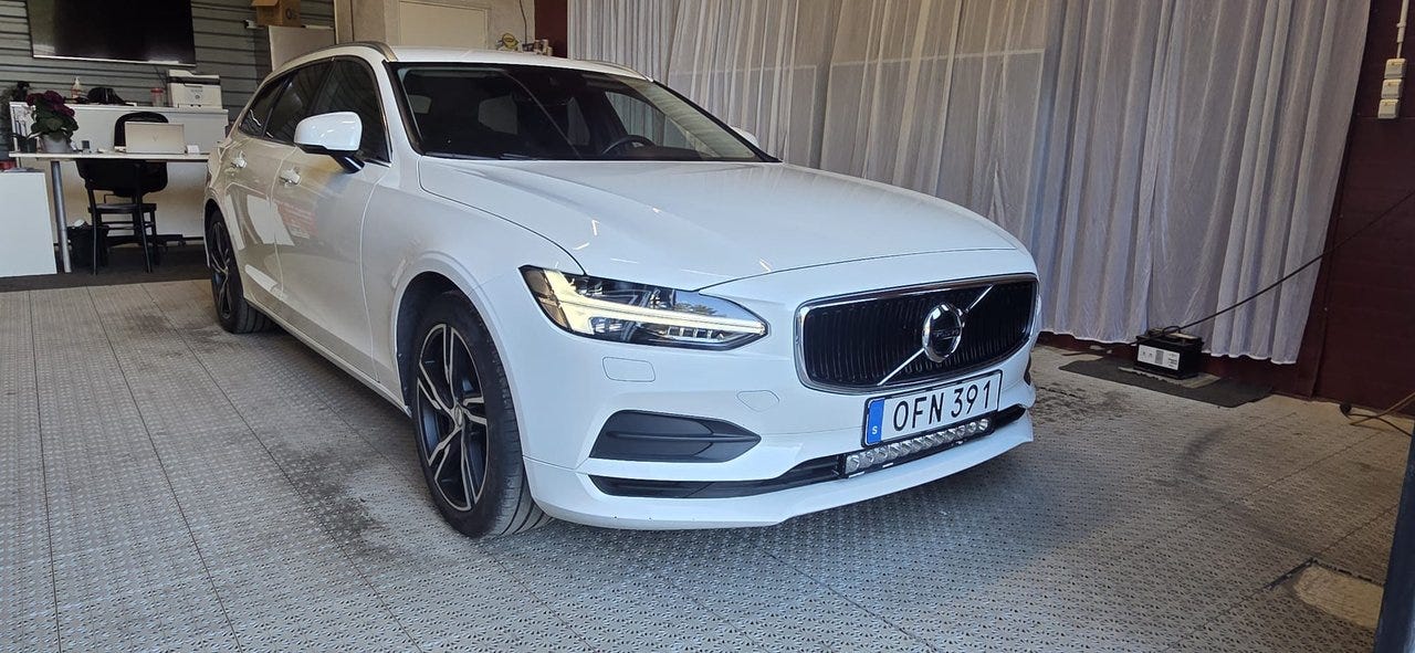 Volvo V90 2017 – bild 1 av 10