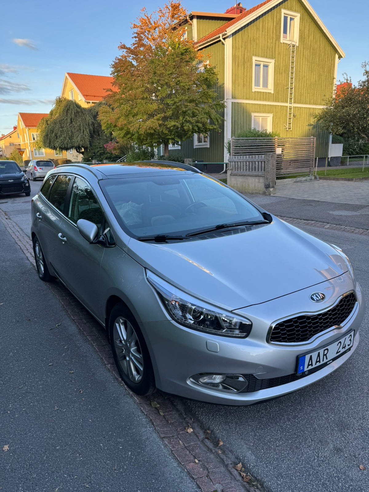 Kia Ceed 2014 – bild 1 av 4