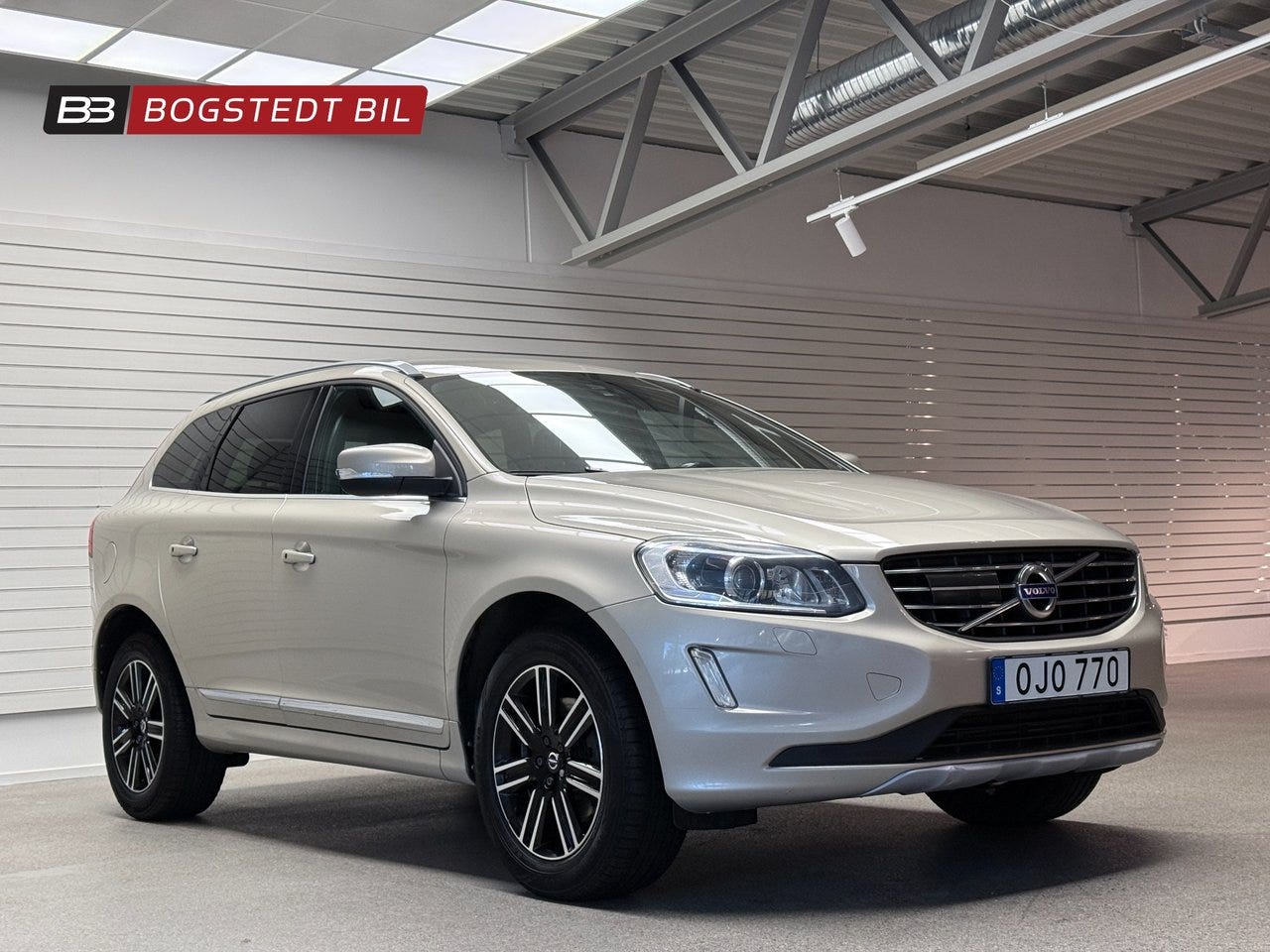 Volvo XC60 2017 – bild 1 av 21