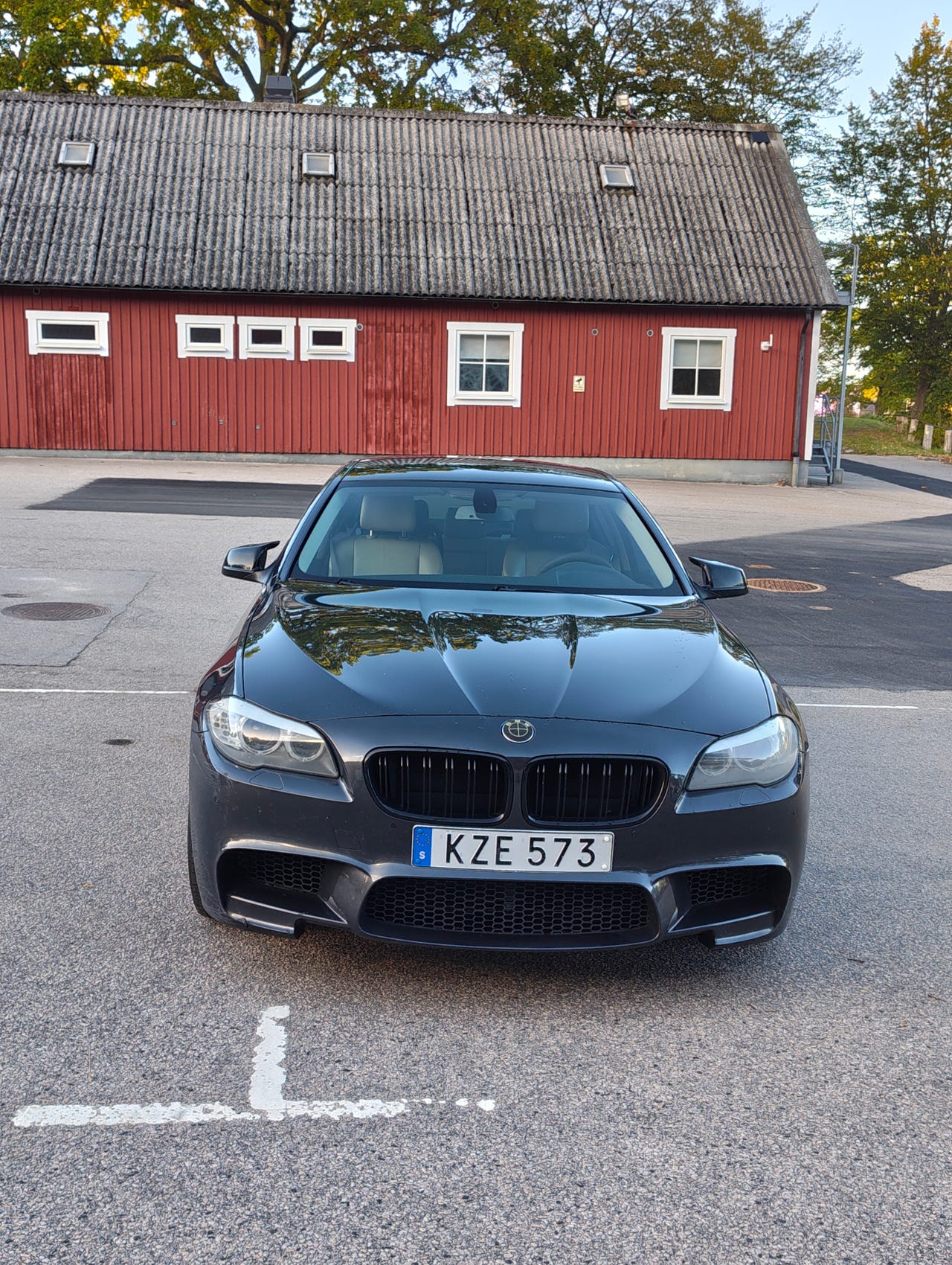 BMW 530d 2011 – bild 1 av 6