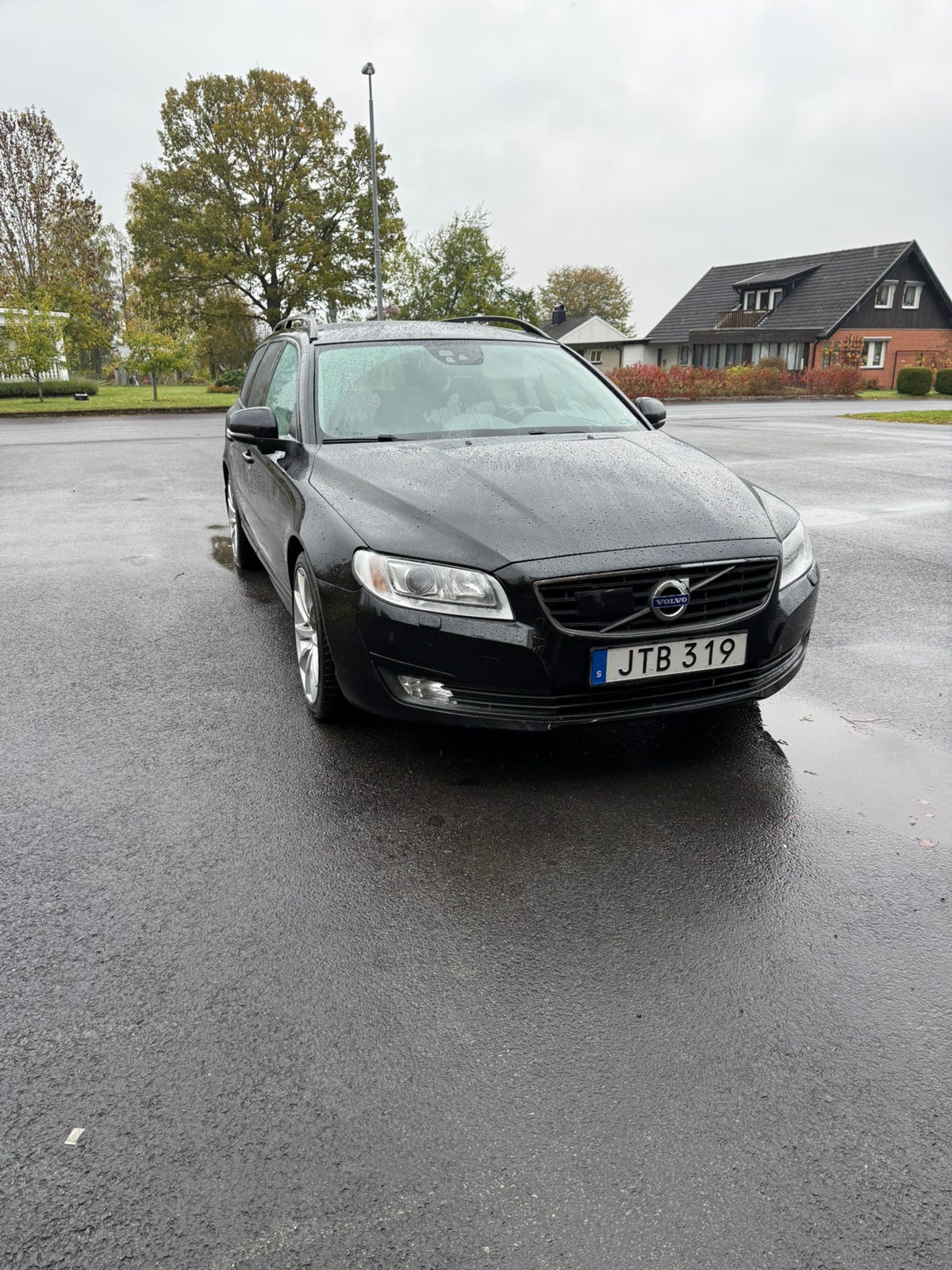 Volvo V70 2016 – bild 1 av 6