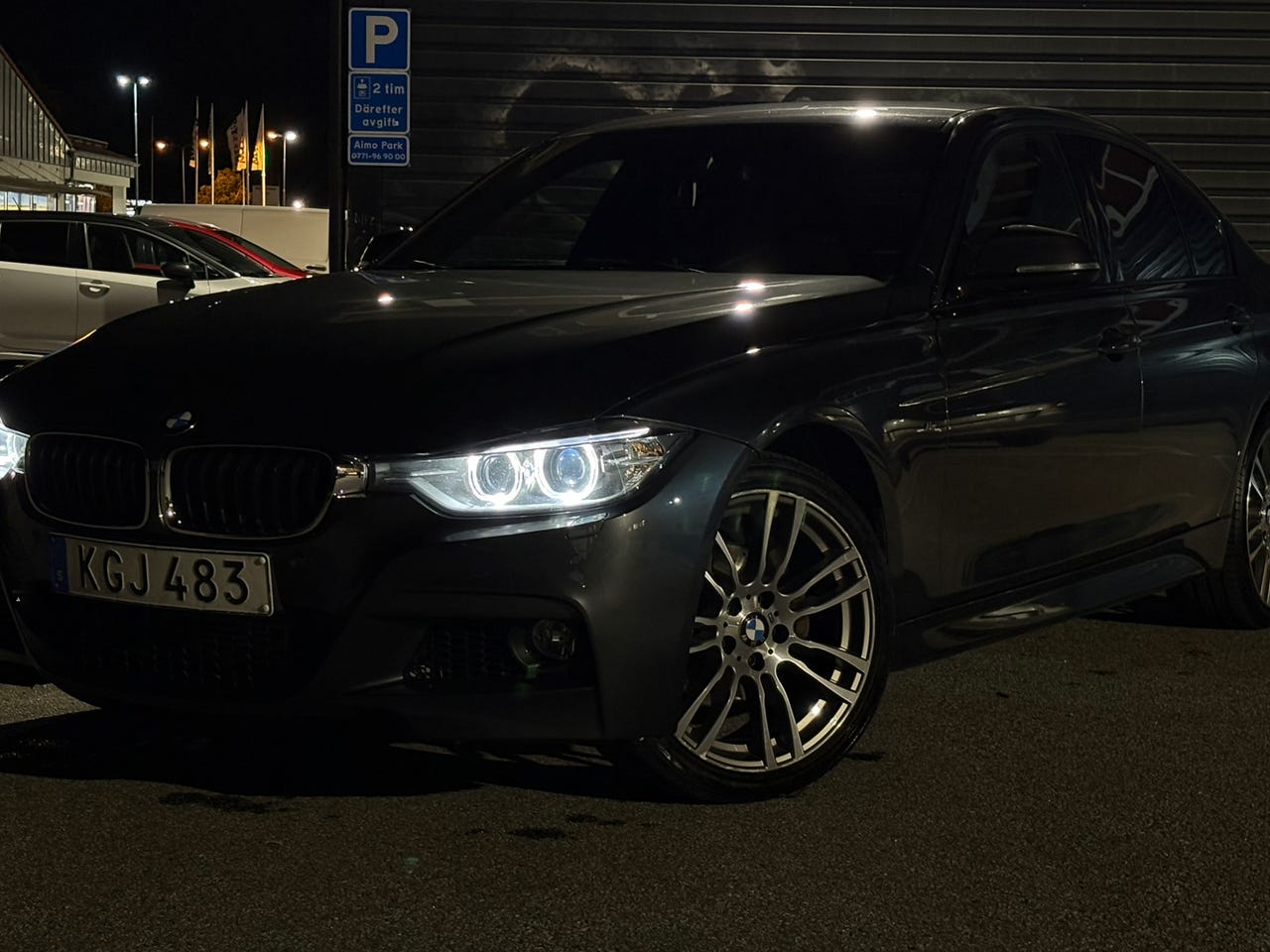BMW 320d 2015 – bild 1 av 8