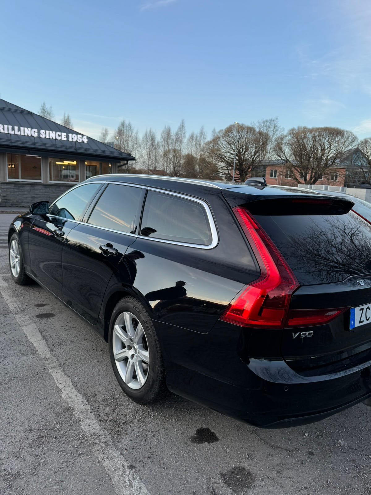 Volvo V90 2018 – bild 1 av 10